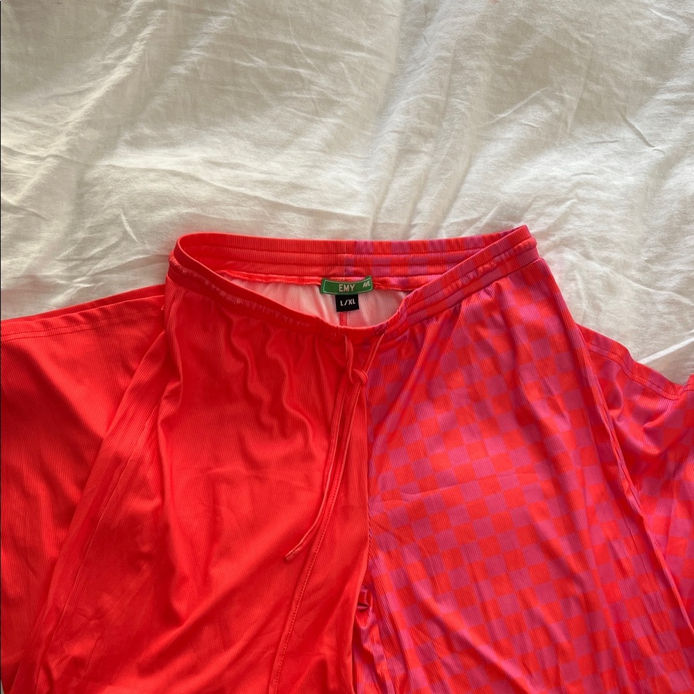 Half & Half Cropped Pants - red + pink Emy Ave